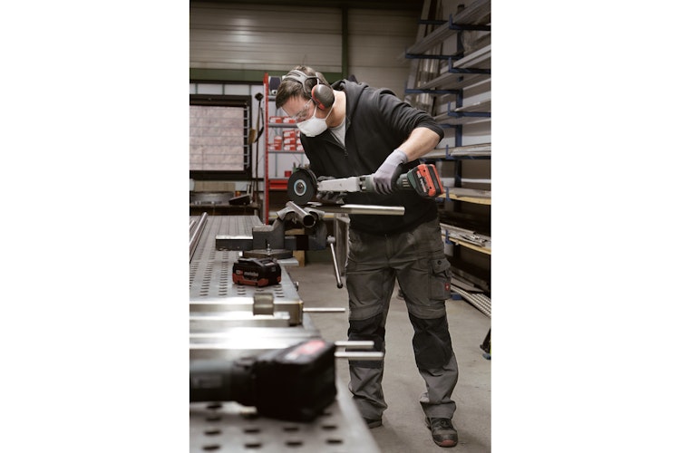 Metabo Akku-Kehlnahtschleifer KNS 18 LTX 150