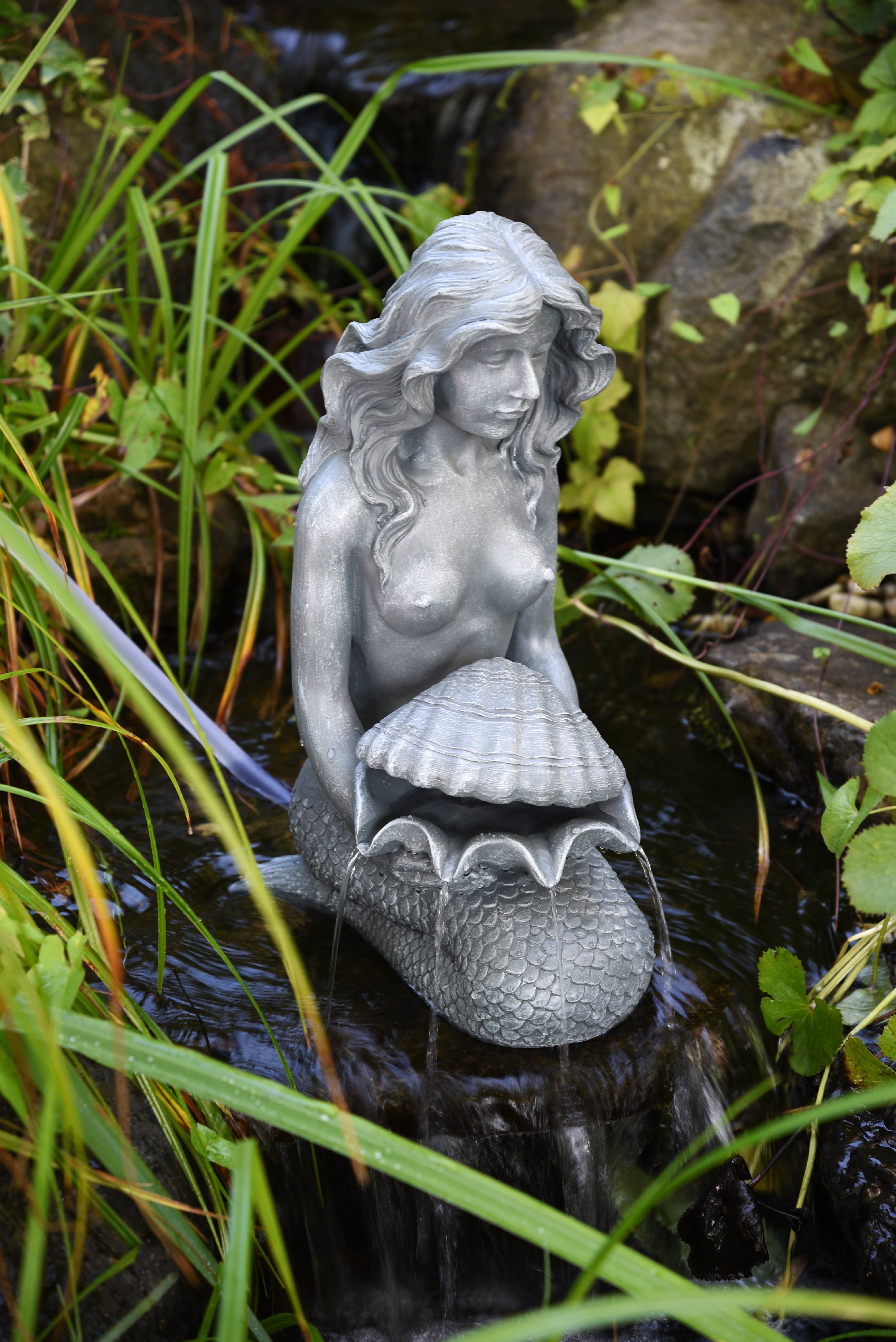 Heissner Teichfigur "Meerjungfrau mit Muschel", 30x20x46cm