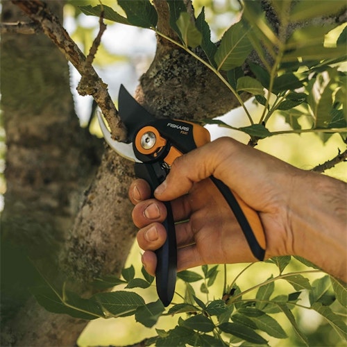 Fiskars Plus SmartFit Bypass Gartenschere P541 1057169