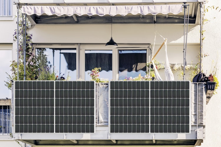 Schwaiger Connect Solar Balkonkraftwerk 600 - 800 W Komplettset