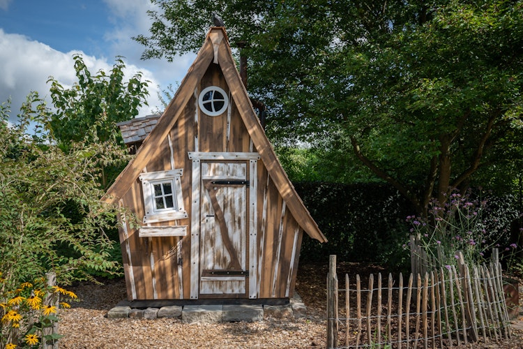 Gartenhaus Lieblingsplatz Langversion Hexenhaus mit Vollausstattung