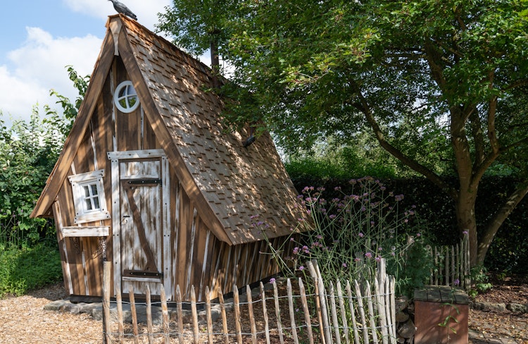 Gartenhaus Lieblingsplatz Langversion Hexenhaus mit Vollausstattung