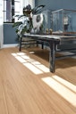 Vorschaubild HANDMUSTER MEISTER Designboden MeisterDesign. flex DL 400 7132 Princess Oak pure Porensynchron-Struktur Bild