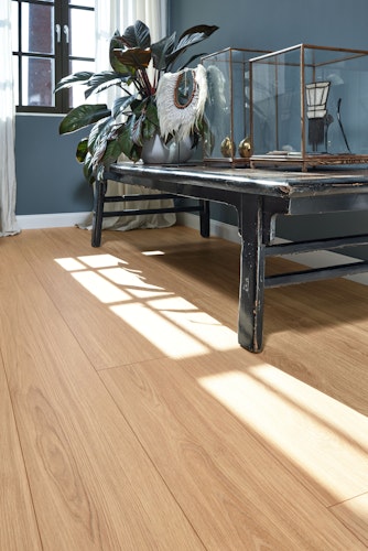 HANDMUSTER MEISTER Designboden MeisterDesign. flex DL 400 7132 Princess Oak pure Porensynchron-Struktur Bild