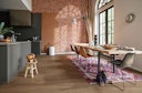 Vorschaubild HANDMUSTER MEISTER Designboden MeisterDesign. next DL 500 S 7134 Princess Oak dunkel Porensynchron-Struktur Bild