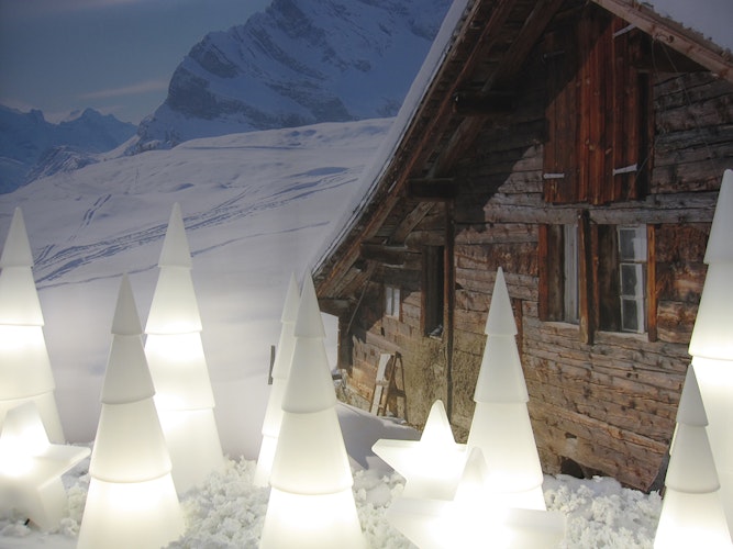8 seasons design LED-Dekoleuchte Shining Tree rund (WW), verschiedene Größen