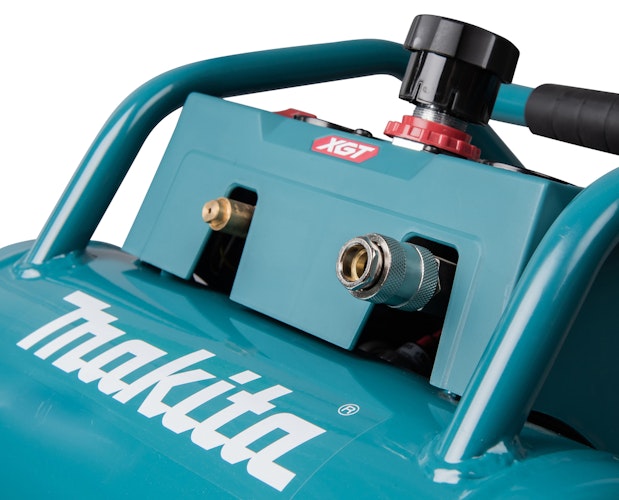 Makita Akku-Kompressor AC001GZ