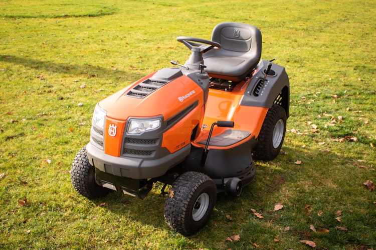 Husqvarna Rasentraktor TC 138