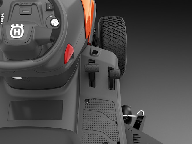 Husqvarna Rasentraktor TS 220T Seitenauswurf Bild