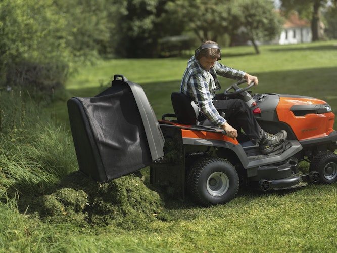 Husqvarna Rasentraktor TC 220T Aufsitzmäher Bild