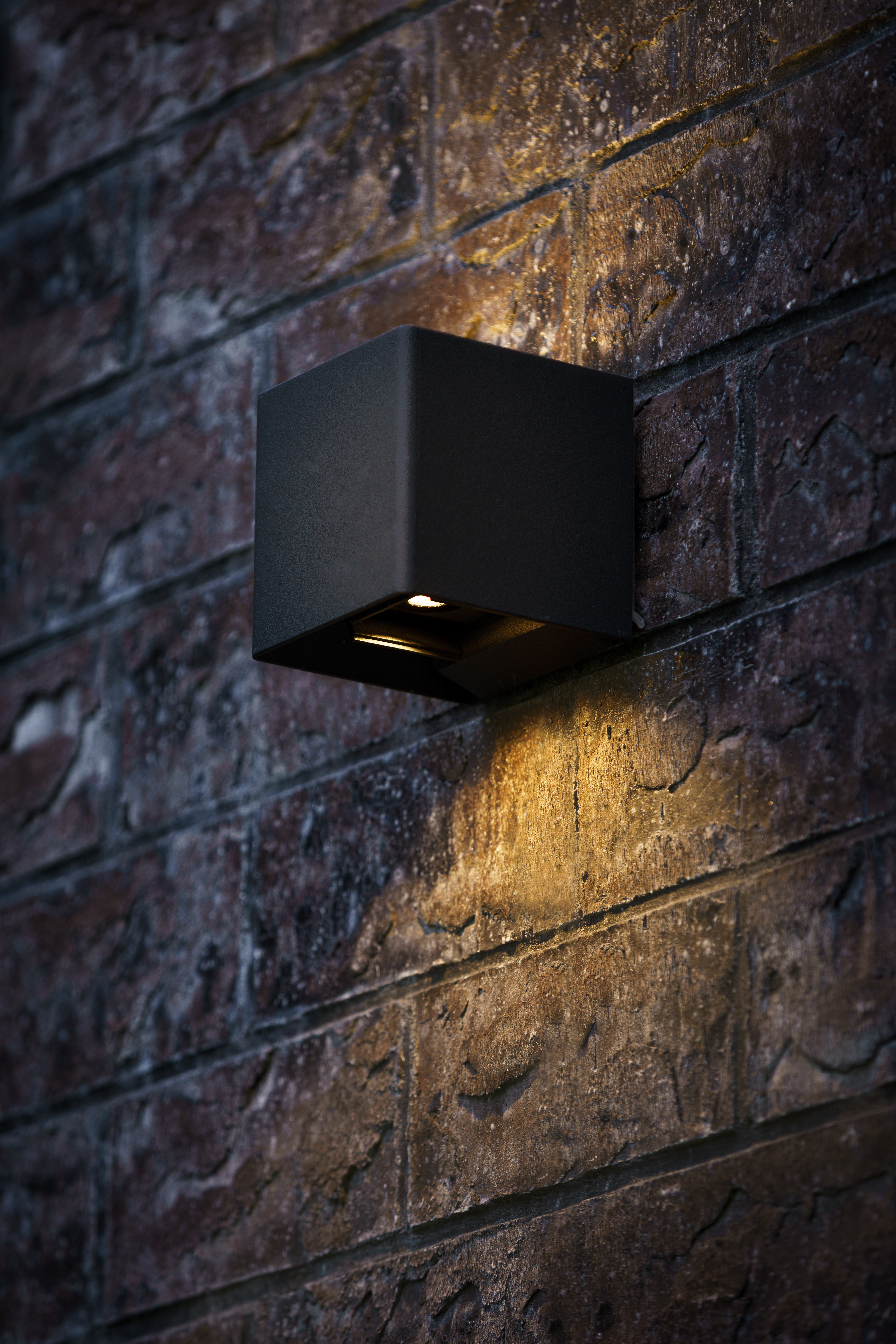Vorschaubild Galerie Lightpro Wandleuchte Ixion Alu 534 lm