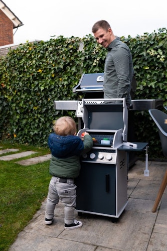 NAPOLEON Kindergrill Rogue SE425 schwarz Kids BBQ Bild