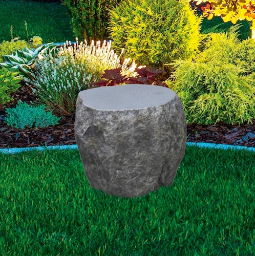 Gardenforma Sitzhocker Boulder in grauer Findlings-Optik aus Faserbeton Bild