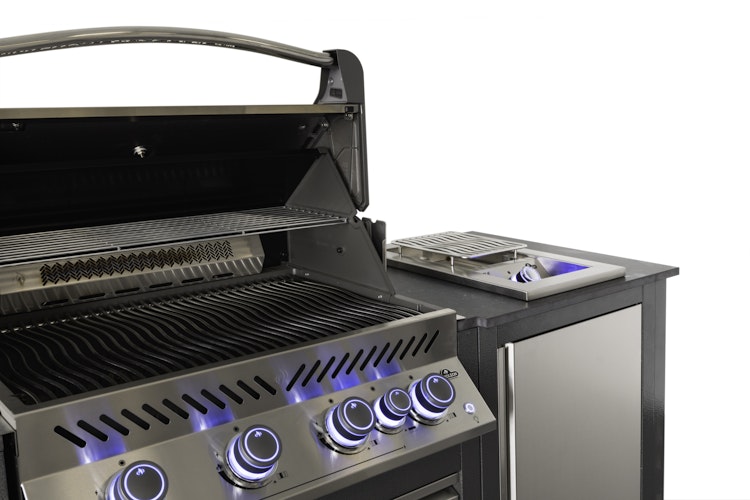 Napoleon Outdoor Küche OASIS 105 inkl. Gas-Einbaugrill Prestige 500 mit Sizzle Zone