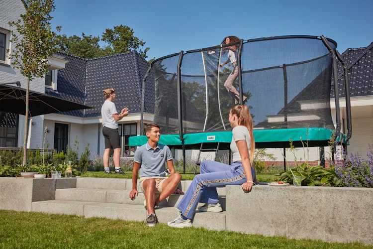 Salta Trampolin First Class 214 x 366 cm mit Sicherheitsnetz und Leiter Bild