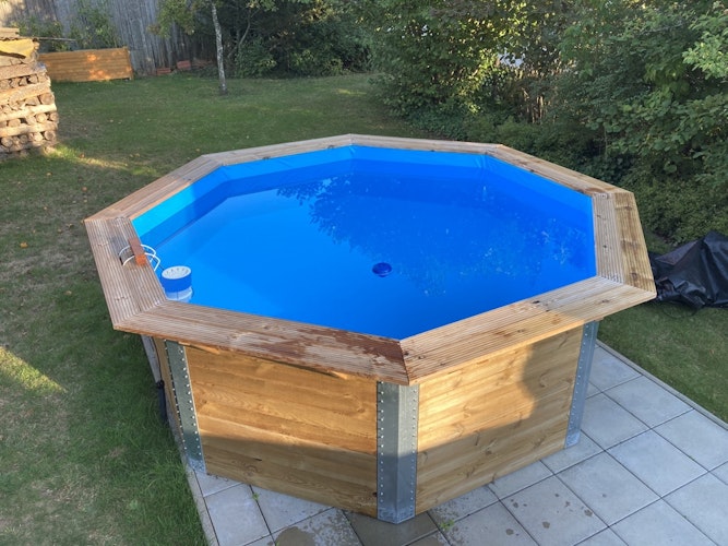 Weka 45 mm Massivholzpool 593 - 45 mm - 310 x 310 cm inkl. gratis Pool-Pflegeset