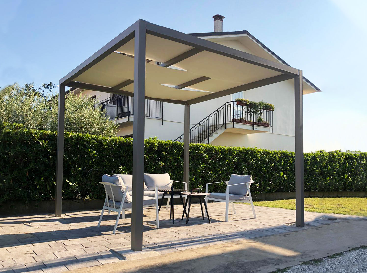 Vorschaubild Galerie Ximax Sonnenschutz-Pavillon Verona mit Aluminium Konstruktion