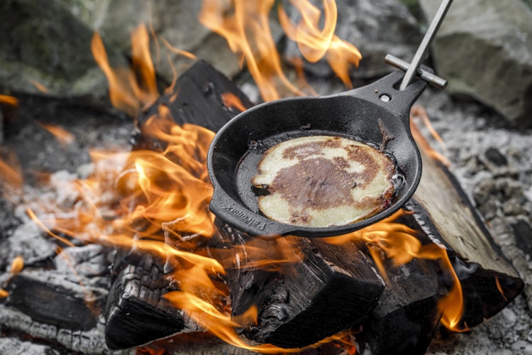 Petromax Lagerfeuerpfanne aus Gusseisen Bild