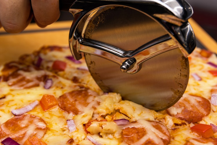 Broil King Pizza-Roller