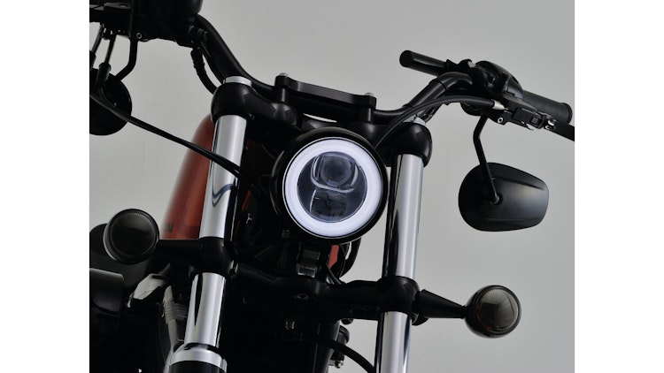Daytona Hauptscheinwerfer LED Schwarz mit unterer Halterung
