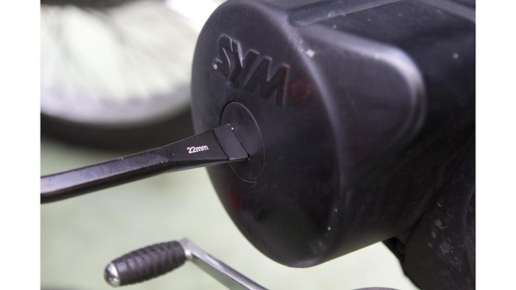 Bikeservice Montagewerkzeug für Lichtmaschinendeckelschraube 16, 22, 38 mm
