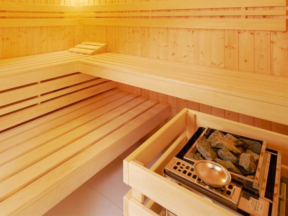 Infraworld Sauna Panorama - Elementsauna mit Glasfront inkl. 5-teiligem gratis Zubehörset