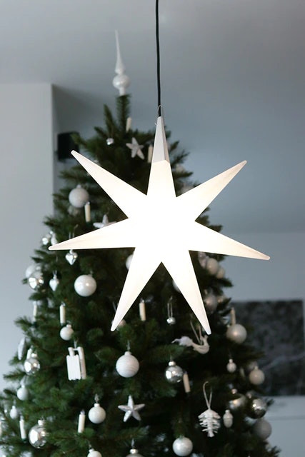 8 seasons design LED-Hängeleuchte Shining Glory Star (WW), verschiedene Größen 