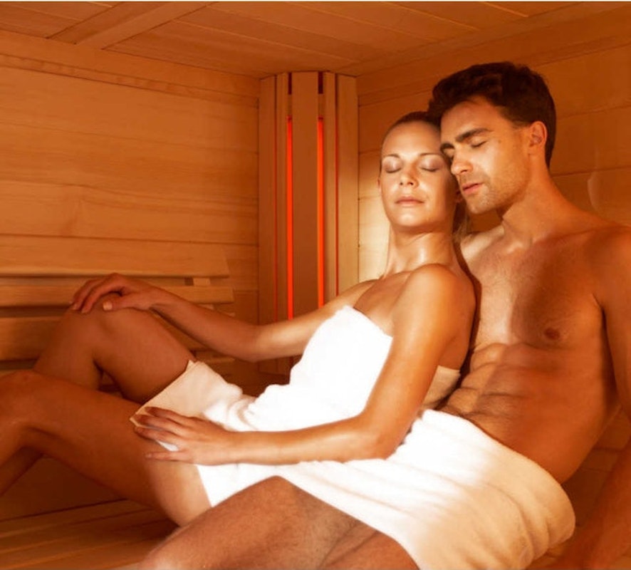Abkühlung nachd er Sauna ist wichtig, aber in einem kalten Raum, möchte man dennoch nicht sitzen. Eine angenehm klimatisierter Raum ist wichtig