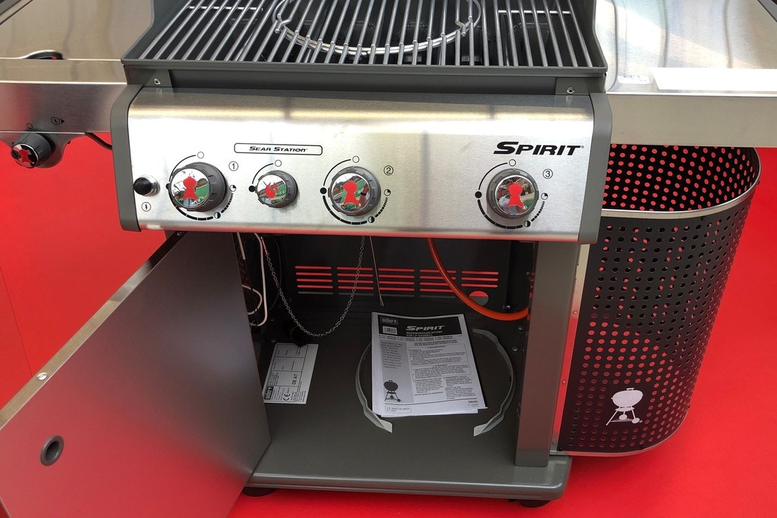Weber Spirit Seriennummer Die Seriennummer ist beim Spirit und vielen anderen Weber Gasgrills auf der Innenseite zu finden