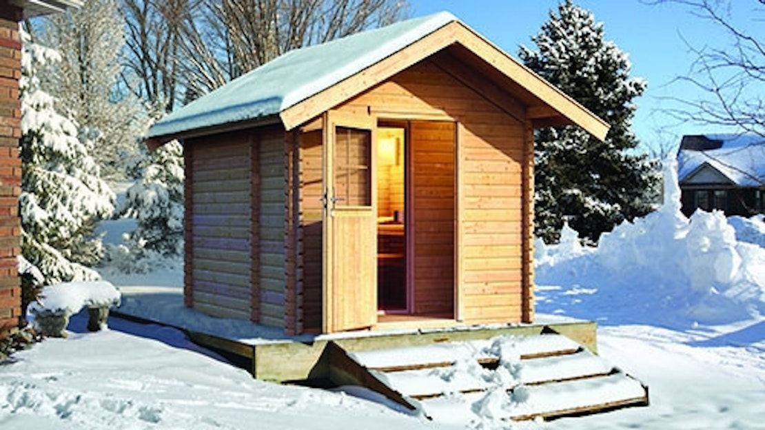 Sauna mit Satteldach im Winter