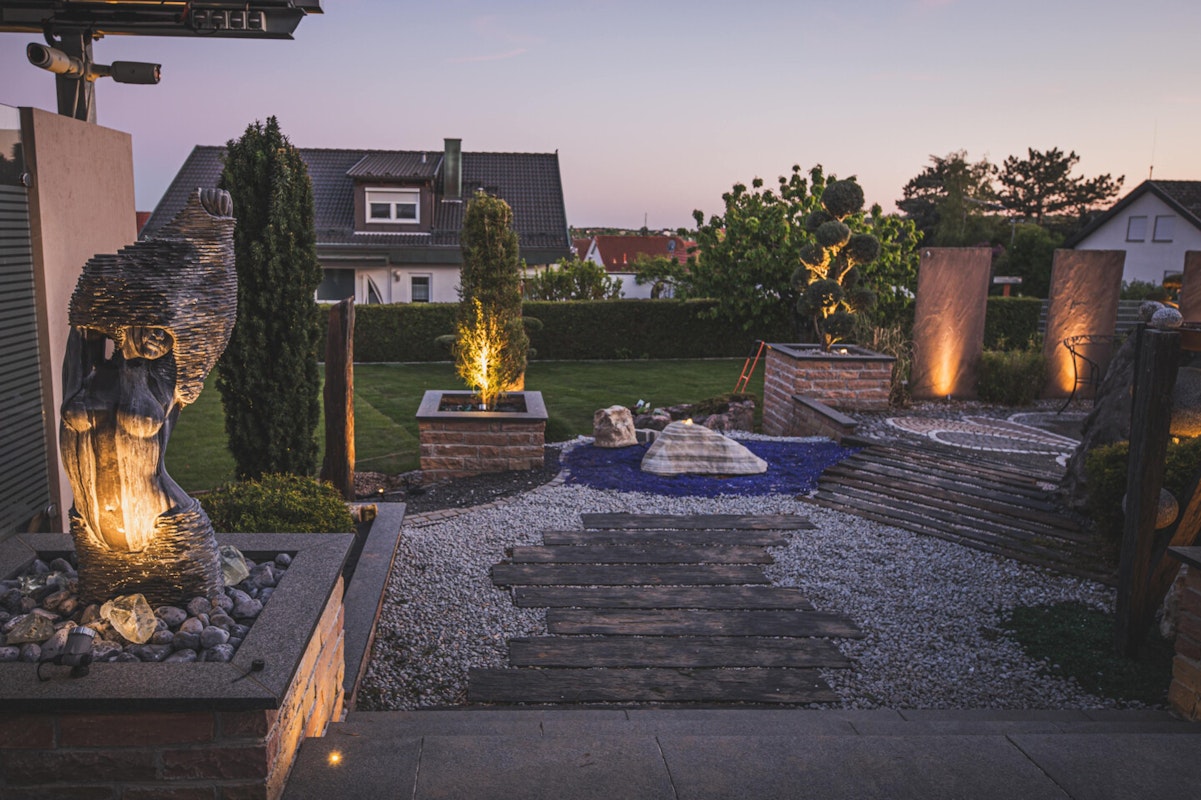 Terrassenbeleuchtung Spotlights setzen schöne Akzente an derTerrasse