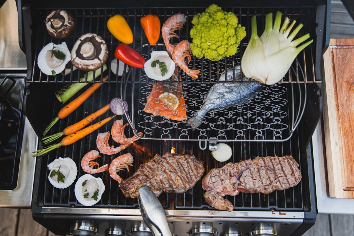 Ostermenü auf dem Gasgrill zubereitet Ostermenü auf dem Gasgrill zubereitet