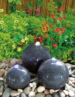 Gardenforma Wasserspiel-Set Caroline mit 3 Granitkugeln