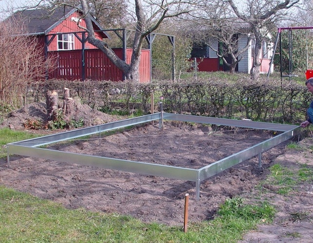 Halls Stahlfundament für Gewächshaus Universal 9,9 m²