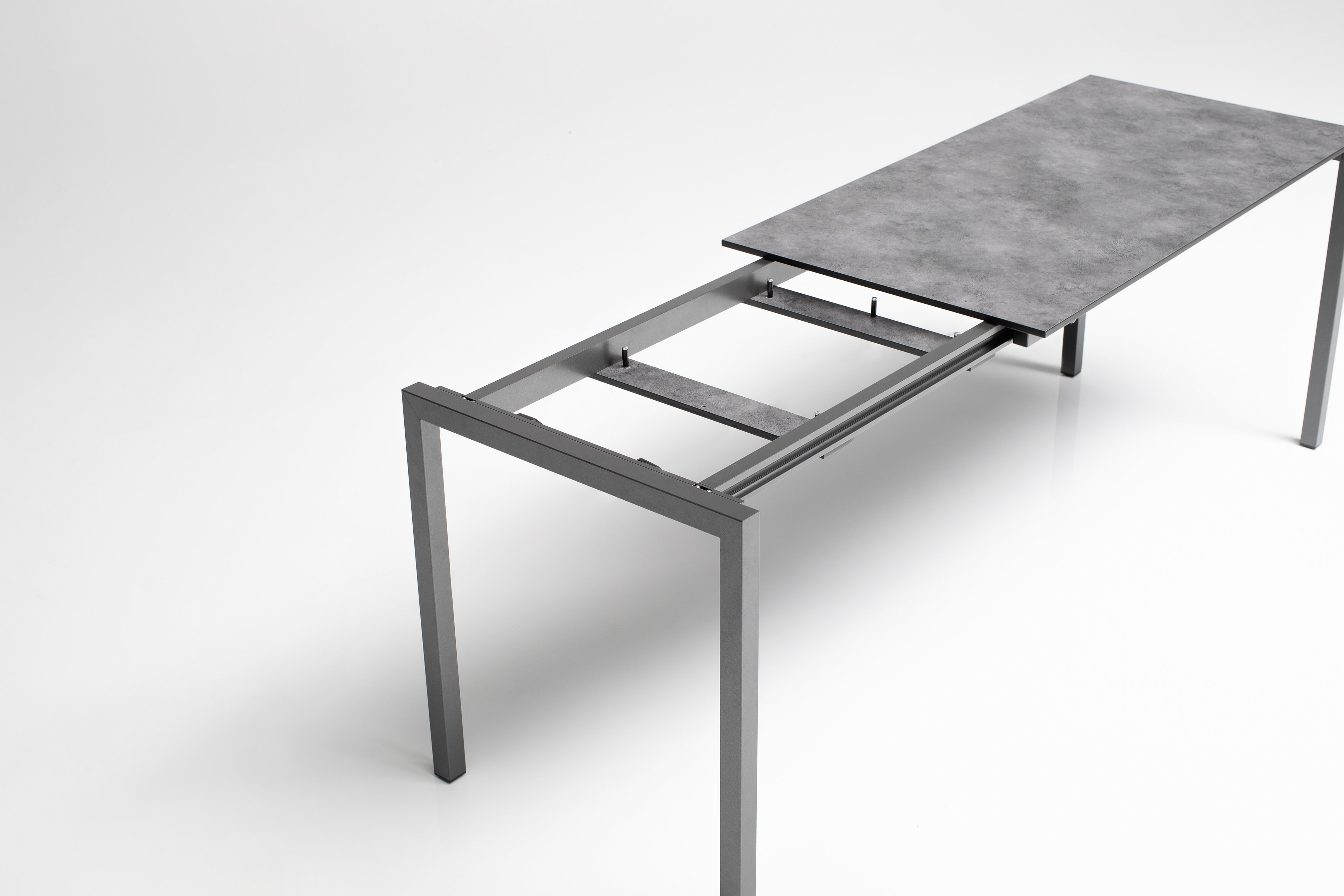Kettler HPL-Ausziehtisch CUBIC, Aluminium HPL Anthrazit