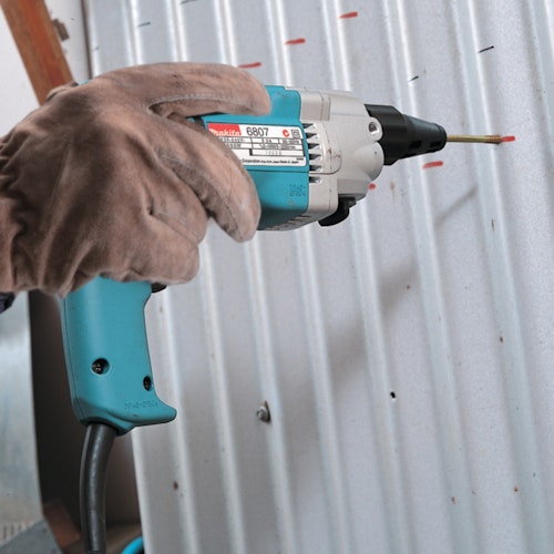 Makita Schnellbauschrauber 6807