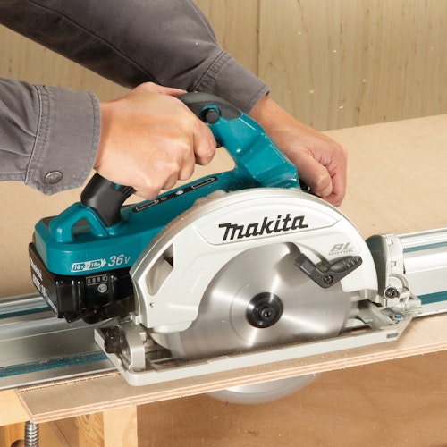Makita Akku-Handkreissäge DHS782ZJ