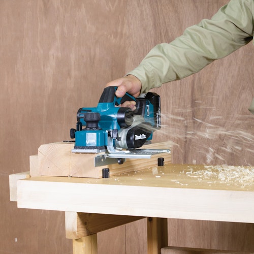 Makita Akku-Falzhobel DKP181Z