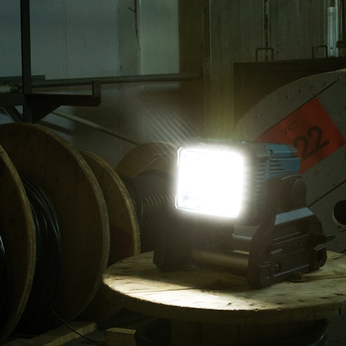 Makita LED-Baustrahler DEADML811
