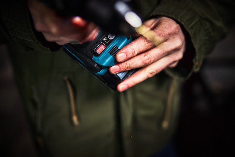 Makita Akku-Schlagbohrschrauber HP001GZ