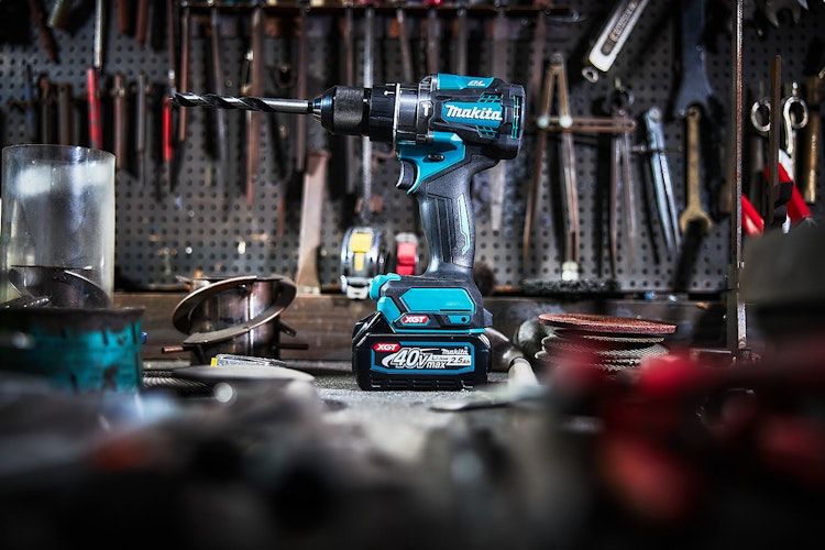 Makita Akku-Schlagbohrschrauber HP001GZ