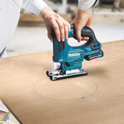 Makita Akku-Pendelhubstichsäge JV103DZ