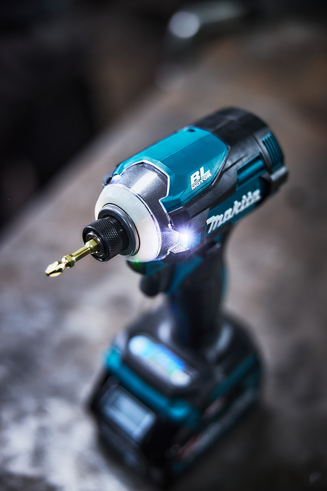 Makita TW001GM201 buy Akku Schlagschrauber Neu