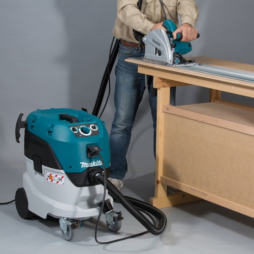 Makita Staubsauger VC4210M