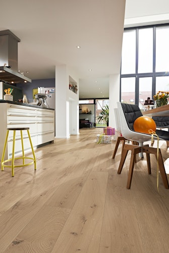 MEISTER Lindura-Holzboden HD 400 2200 x 205 x 11 mm 8935 Eiche lebhaft creme gebürstet ultramattlackiert