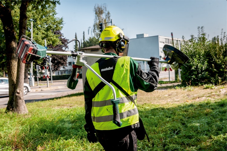 Metabo Akku-Freischneider FSB 36-18 LTX BL 40 Zweihandgriff ohne Akku, ohne Ladegerät