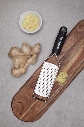 Microplane Reibe Grob GOURMET Schwarz