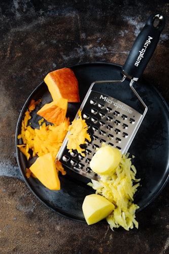 Microplane Reibe XL Grob GOURMET Schwarz