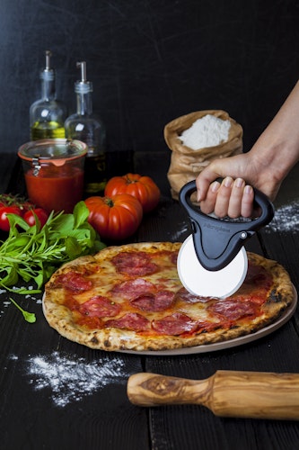 Microplane Pizza Schneider SPECIALTY Schwarz
