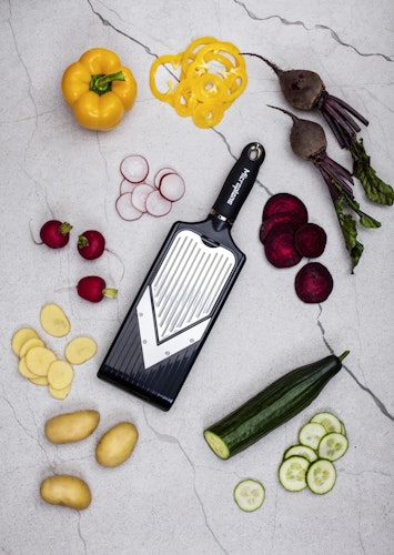 Microplane V-Hobel mit Julienne Einsatz SPECIALTY Schwarz